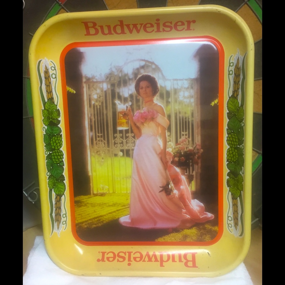 Anheuser Busch Vintage Budweiser collectible tray/sign Official Licensed Product